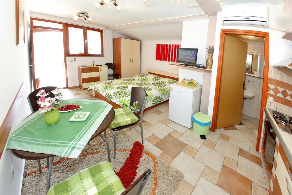 Apartments Melita Bibinje Rum bild